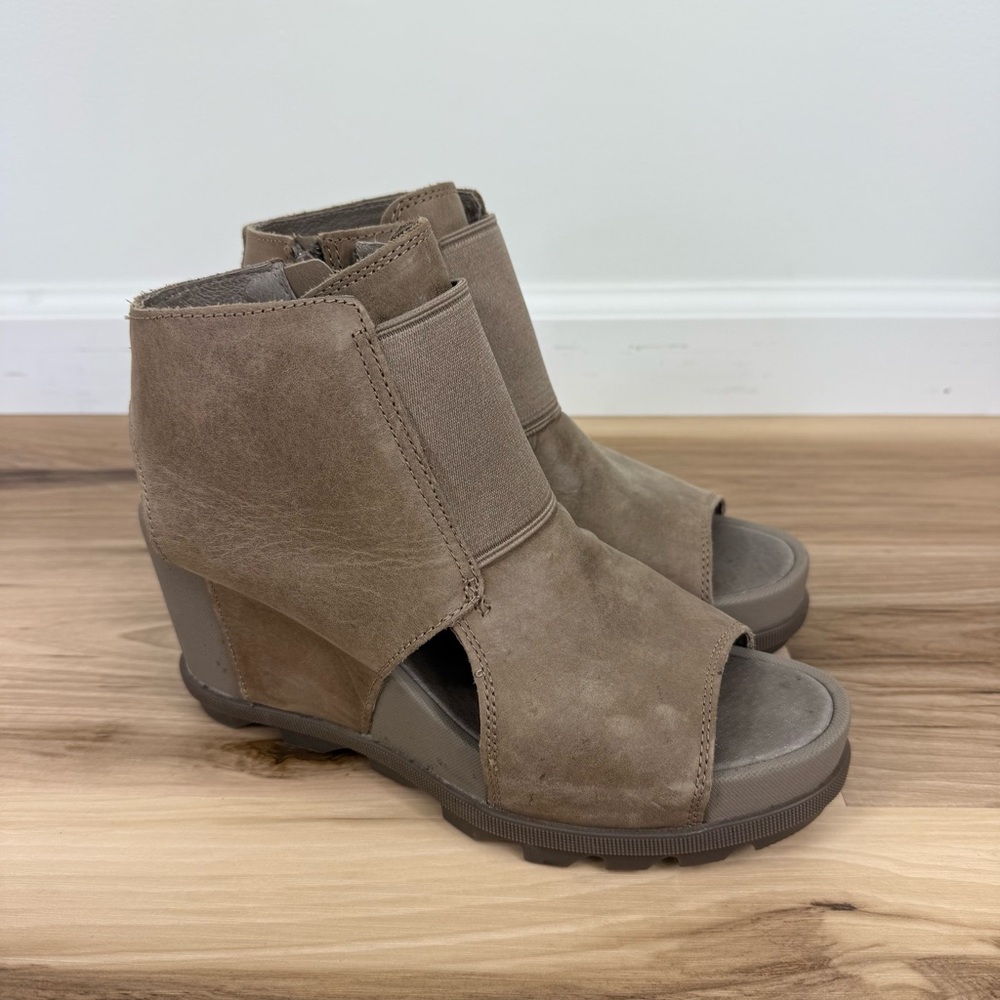 Sorel Women's Joanie Tan Wedge Sandals
